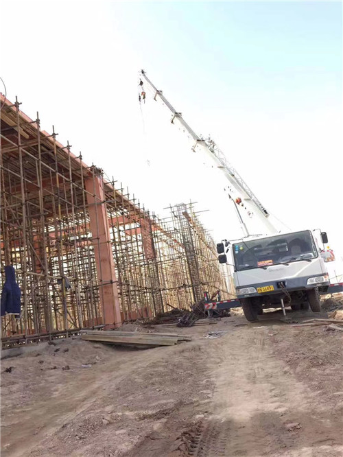 长宁县吊车作业的安全注意事项有哪些？